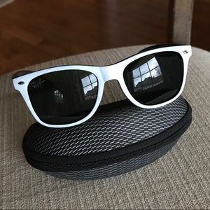 Classic Ray Ban Wayfarer Sunglasses